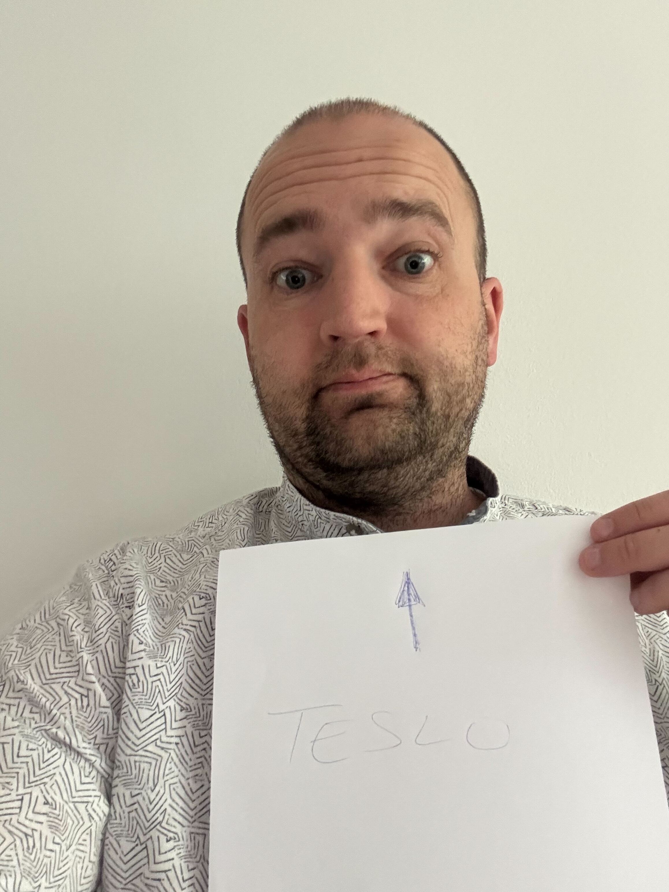 Marhi z zmagovalno gesto